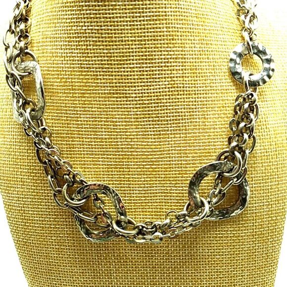 Triple Cable Link Silver-tone Necklace with Hammered Graduating Open Circles - Picture 5 of 8